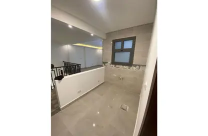 دوبلكس - 3 غرف نوم - 2 حمامات للايجار في صن كابيتال - طريق الفيوم الصحراوى - مدينة 6 أكتوبر - الجيزة