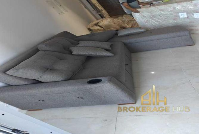 8060516 - Property Image 2