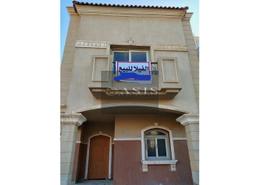 Townhouse - 4 bedrooms - 4 bathrooms for للبيع in Garden City - Northern Expansions - 6 October City - Giza Townhouse - 4 bedrooms - 4 bathrooms for للبيع in Garden City - Northern Expansions - 6 October City - Giza