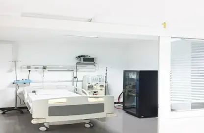 بناية كاملة - استوديو - 2 حمامات للبيع في الشروق 2000 - كمبوندات الشروق - مدينة الشروق - القاهرة