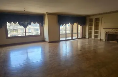 Apartment - 3 Bedrooms - 3 Bathrooms for sale in Wadi Al Nile St. - Mohandessin - Giza