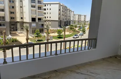 Apartment - 3 Bedrooms - 3 Bathrooms for sale in Hyde Park - 5th Settlement Compounds - The 5th Settlement - New Cairo City - Cairo