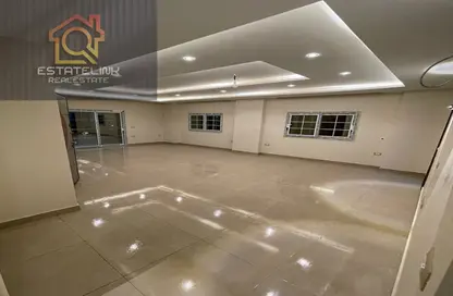 شقة - 2 غرف نوم - 2 حمامات للايجار في المستشارين - المستثمرين الشمالية - مدينة القاهرة الجديدة - القاهرة