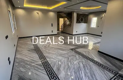 فيلا - 6 غرف نوم - 4 حمامات للبيع في ميفيدا - كمبوندات التجمع الخامس - التجمع الخامس - مدينة القاهرة الجديدة - القاهرة