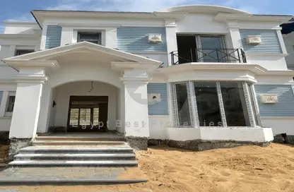 Villa - 4 Bedrooms - 4 Bathrooms for sale in Crescent Walk - 5th Settlement Compounds - The 5th Settlement - New Cairo City - Cairo