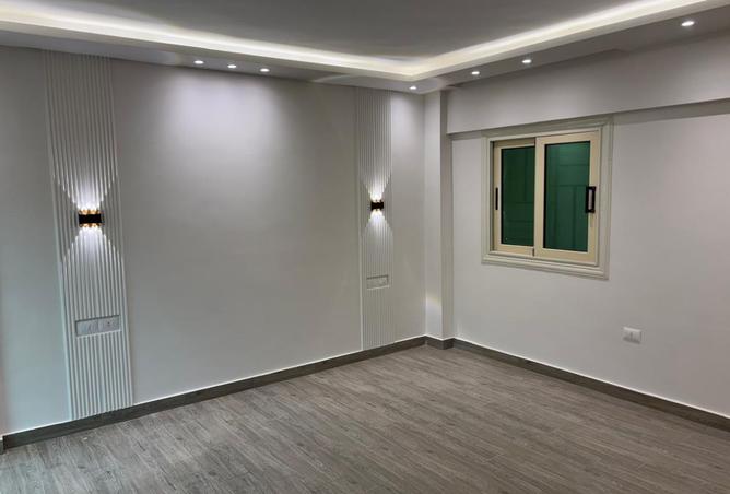 8555999 - Property Image 3