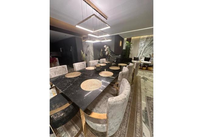 8369878 - Property Image 2