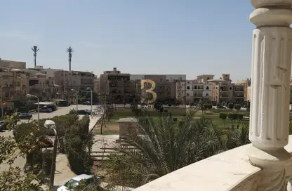 Apartment - 3 Bedrooms - 2 Bathrooms for rent in Area G - Ganoob El Acadimia - New Cairo City - Cairo