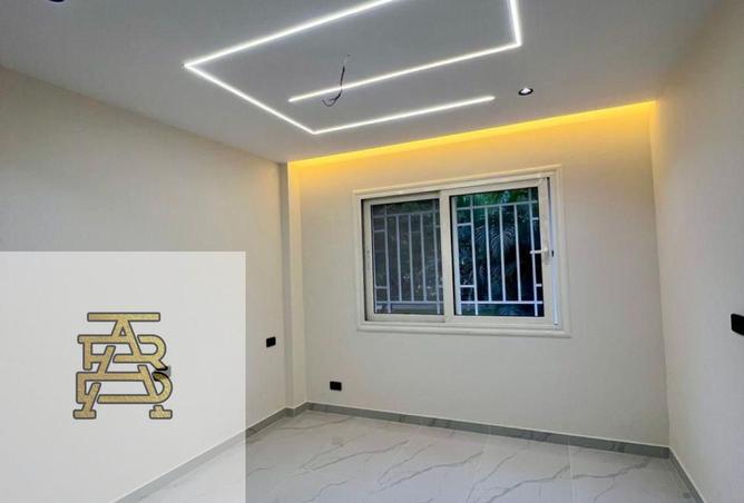 8025903 - Property Image 2