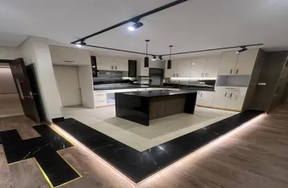 Apartment - 3 Bedrooms - 3 Bathrooms for sale in Eastown - 5th Settlement Compounds - The 5th Settlement - New Cairo City - Cairo