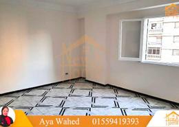 Apartment - 2 bedrooms - 1 bathroom for للايجار in Shaarawy St. - Laurent - Hay Sharq - Alexandria