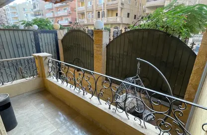 Apartment - 3 Bedrooms - 2 Bathrooms for sale in El Banafseg Apartment Buildings - El Banafseg - New Cairo City - Cairo