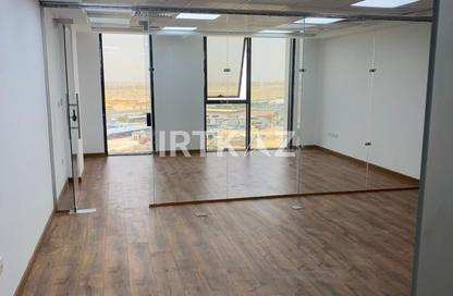 Office Space - Studio - 1 Bathroom for rent in Hyde Park Business District Mall - South Teseen St. - The 5th Settlement - New Cairo City - Cairo