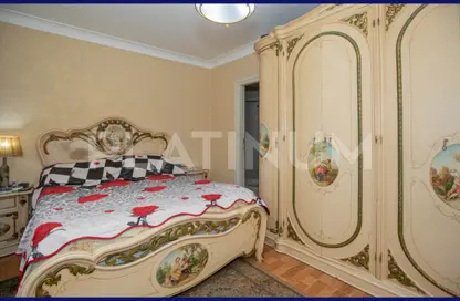 Apartment - 3 Bedrooms - 3 Bathrooms for sale in Al Safa St. - Smouha - Hay Sharq - Alexandria
