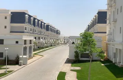 Townhouse - 5 Bedrooms - 4 Bathrooms for sale in Mountain View 4 - 6 October Compounds - 6 October City - Giza