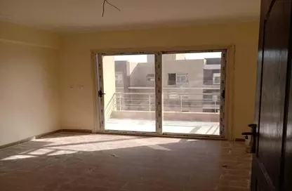 Apartment - 3 Bedrooms - 2 Bathrooms for sale in Mohamed Naguib Axis - Abou El Houl - New Cairo City - Cairo