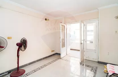 Apartment - 4 Bedrooms - 2 Bathrooms for sale in Albert Al Awal St. - Smouha - Hay Sharq - Alexandria