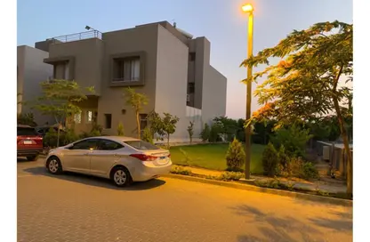 Villa - 6 Bedrooms - 4 Bathrooms for rent in Village Gardens Katameya - 5th Settlement Compounds - The 5th Settlement - New Cairo City - Cairo