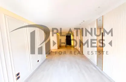 Apartment - 2 Bedrooms - 1 Bathroom for sale in Al Ekbal St. - Laurent - Hay Sharq - Alexandria