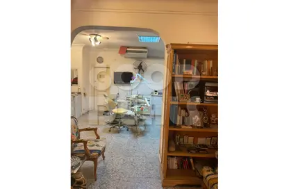 Apartment - 3 Bedrooms - 2 Bathrooms for sale in Al Hegaz St. - Roxy - Heliopolis - Masr El Gedida - Cairo