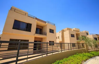 Villa - 4 Bedrooms - 5 Bathrooms for sale in Alma - 2nd District - Sheikh Zayed City - Giza