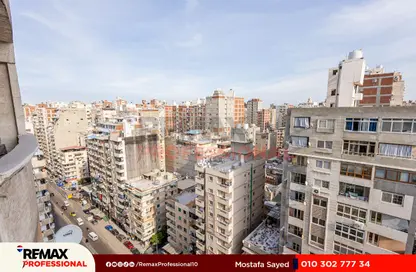 Apartment - 4 Bedrooms - 2 Bathrooms for sale in Gamal Abdel Nasser Road - Sidi Beshr - Hay Awal El Montazah - Alexandria