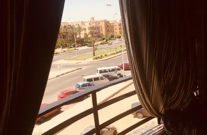 شقة - 2 غرف نوم - 1 حمام للبيع في الحي الحادي عشر - الشيخ زايد - الجيزة