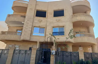 شقة - 3 غرف نوم - 3 حمامات للبيع في شرق الاكاديمية - مدينة القاهرة الجديدة - القاهرة