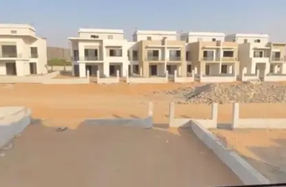 Twin House - 3 Bedrooms - 4 Bathrooms for sale in The Residences - New Cairo City - Cairo