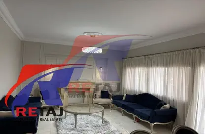 Apartment - 3 Bedrooms - 3 Bathrooms for sale in Doctor Yassin Abdel Ghaffar St. - Area C - Ganoob El Acadimia - New Cairo City - Cairo