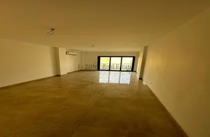 شقة - 3 غرف نوم - 3 حمامات للايجار في مون ريزيدنس - فيفث سكوير - التجمع الخامس - مدينة القاهرة الجديدة - القاهرة