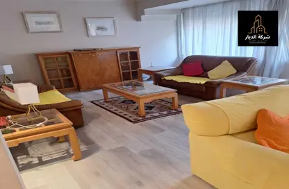 Apartment - 2 Bedrooms - 2 Bathrooms for sale in Al Adel Abu Bakr St. - Zamalek - Cairo