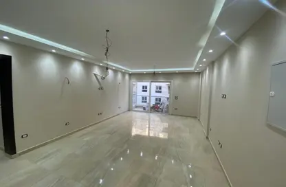 Apartment - 3 Bedrooms - 3 Bathrooms for rent in Mountain View iCity - 5th Settlement Compounds - The 5th Settlement - New Cairo City - Cairo