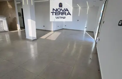 شقة - 3 غرف نوم - 2 حمامات للبيع في الحي العاشر - الشيخ زايد - الجيزة شقة - 3 غرف نوم - 2 حمامات للبيع في الحي العاشر - الشيخ زايد - الجيزة