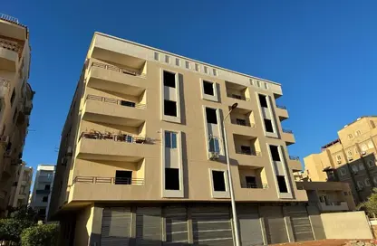 Apartment - 3 Bedrooms - 1 Bathroom for sale in El Kawther District - Hurghada - Red Sea