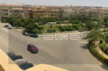 شقة - 5 غرف نوم - 3 حمامات للبيع في شارع دكتور محمد يوسف - البنفسج 7 - البنفسج - مدينة القاهرة الجديدة - القاهرة