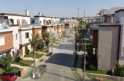 Townhouse - 4 Bedrooms - 3 Bathrooms for sale in Azzar - 5th Settlement Compounds - The 5th Settlement - New Cairo City - Cairo
