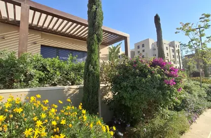 شقة - 2 غرف نوم - 3 حمامات للايجار في أو ويست - كمبوندات 6 أكتوبر - مدينة 6 أكتوبر - الجيزة