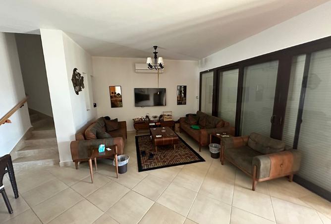8001579 - Property Image 2