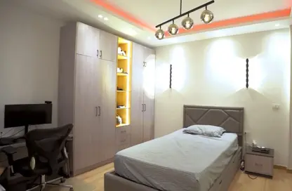 Apartment - 3 Bedrooms - 3 Bathrooms for sale in Moon Residences - Fifth Square - The 5th Settlement - New Cairo City - Cairo