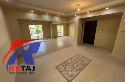 Apartment - 3 Bedrooms - 2 Bathrooms for sale in Mohamed Hassanein Heikal St. - 6th Zone - Nasr City - Cairo