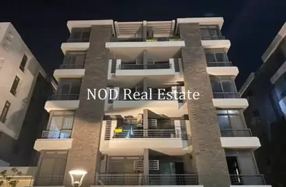 Apartment - 2 Bedrooms - 2 Bathrooms for sale in Taj City - 5th Settlement Compounds - The 5th Settlement - New Cairo City - Cairo