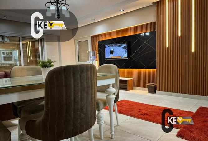 8527400 - Property Image 2