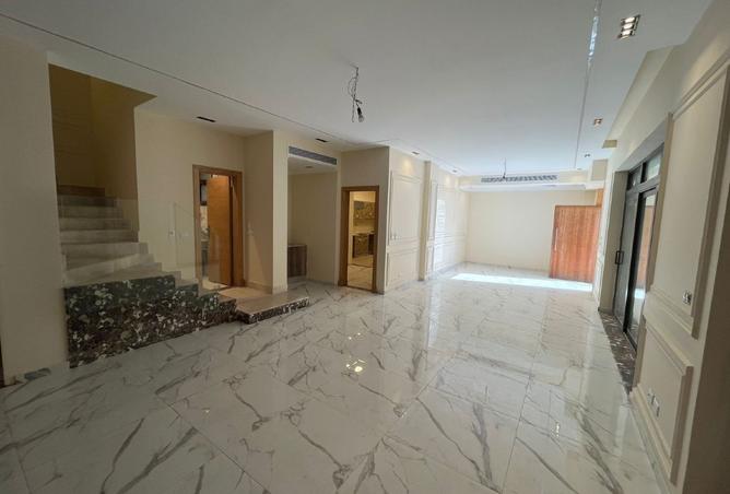 8160386 - Property Image 3