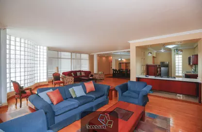 Apartment - 3 Bedrooms - 3 Bathrooms for rent in Kafr Abdo St. - Kafr Abdo - Roushdy - Hay Sharq - Alexandria