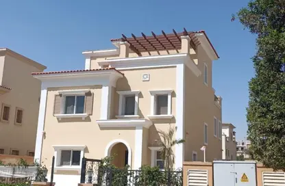 Villa - 5 Bedrooms - 5 Bathrooms for sale in Mivida - 5th Settlement Compounds - The 5th Settlement - New Cairo City - Cairo