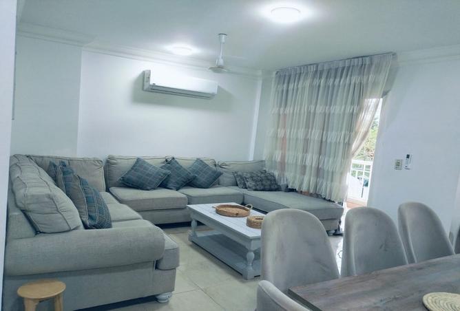 8070915 - Property Image 2