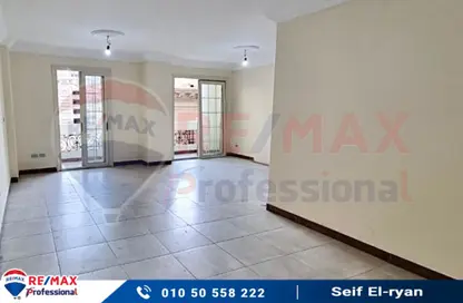 Apartment - 2 Bedrooms - 2 Bathrooms for rent in Shaarawy St. - Laurent - Hay Sharq - Alexandria Apartment - 2 Bedrooms - 2 Bathrooms for rent in Shaarawy St. - Laurent - Hay Sharq - Alexandria