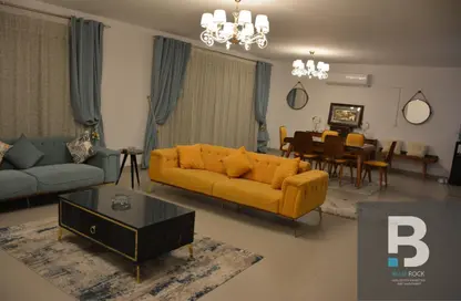 Penthouse - 4 Bedrooms - 3 Bathrooms for sale in New Giza - Cairo Alexandria Desert Road - 6 October City - Giza