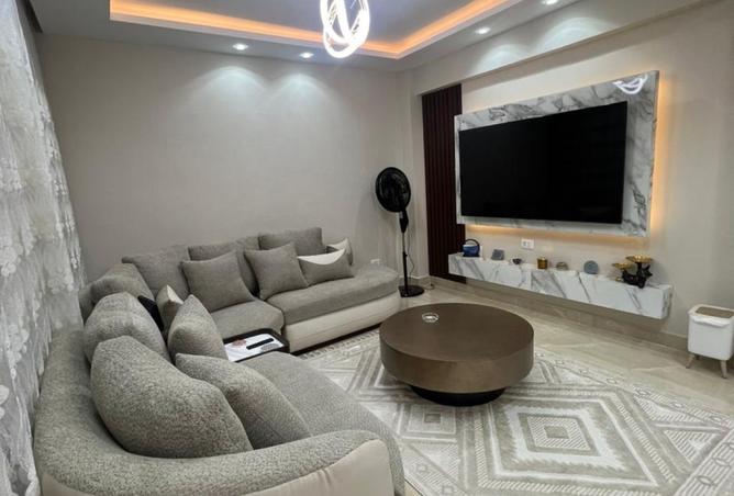 8182800 - Property Main Image